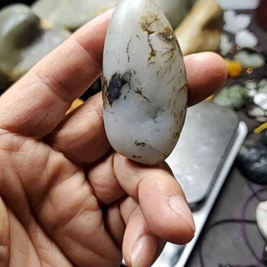 和田玉（糖玉）未镶嵌挂件