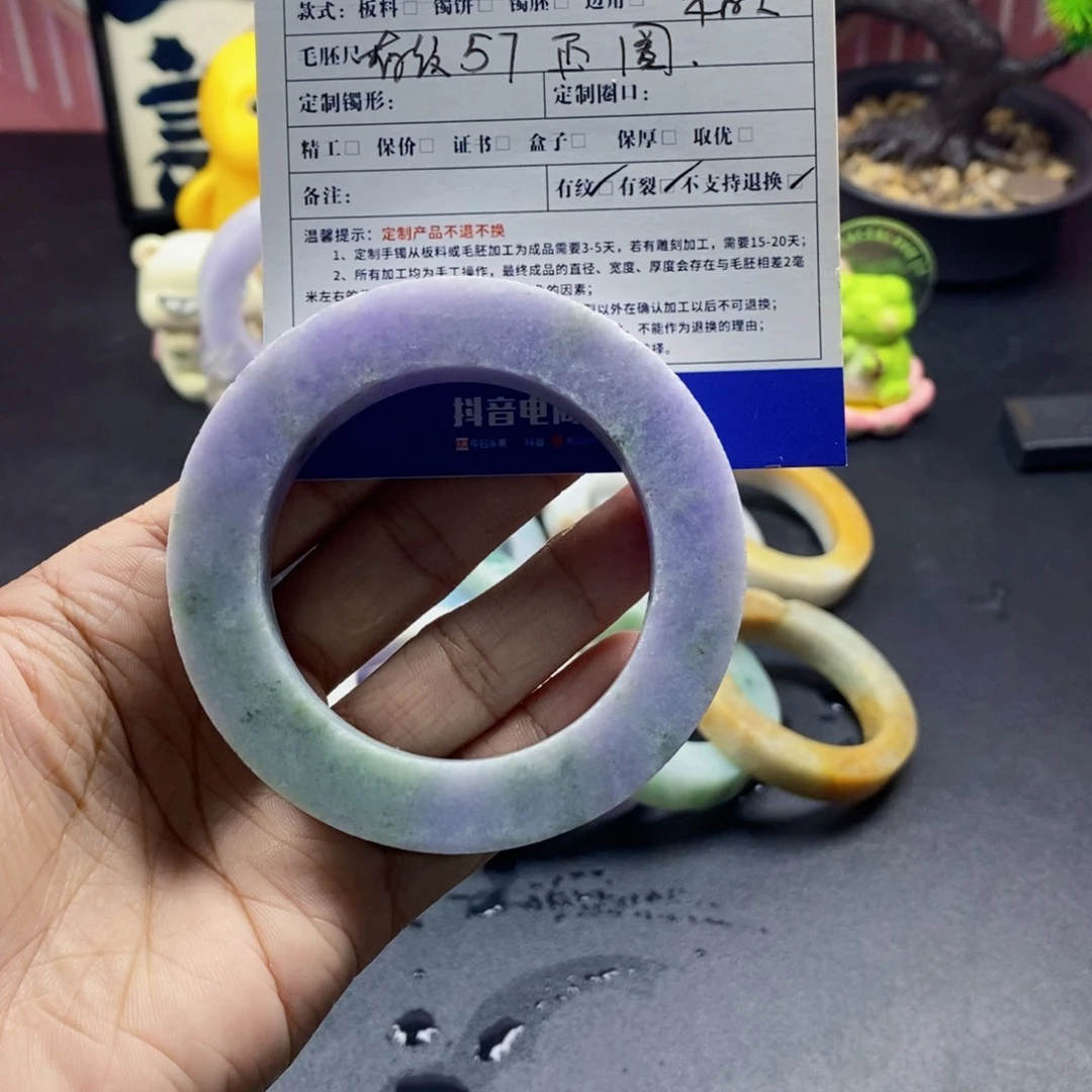 *****未镶嵌翡翠手镯定制翡翠有瑕疵要包容