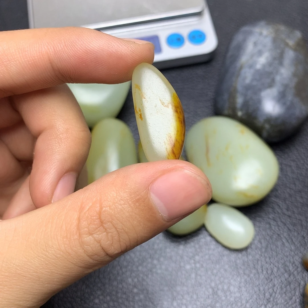 和田玉未镶嵌摆件