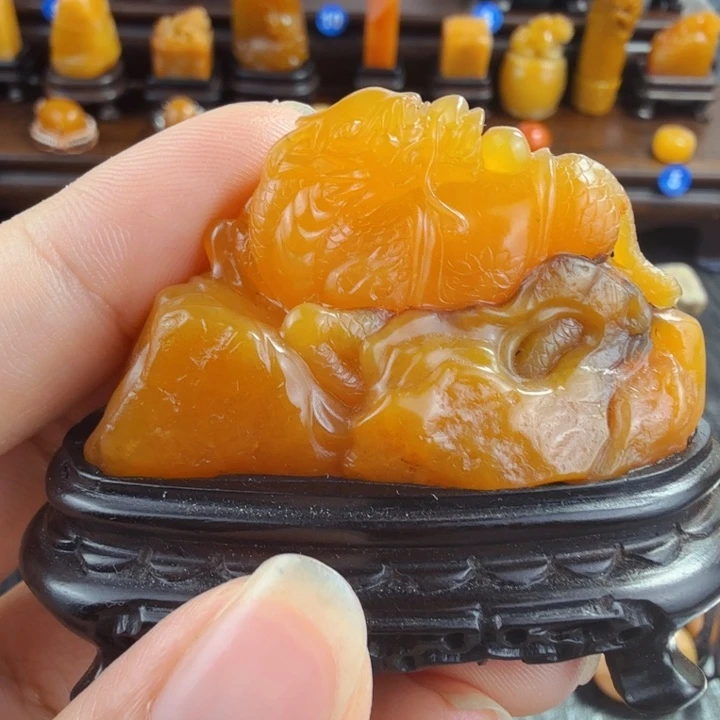 向***行田黄石田黄石摆件