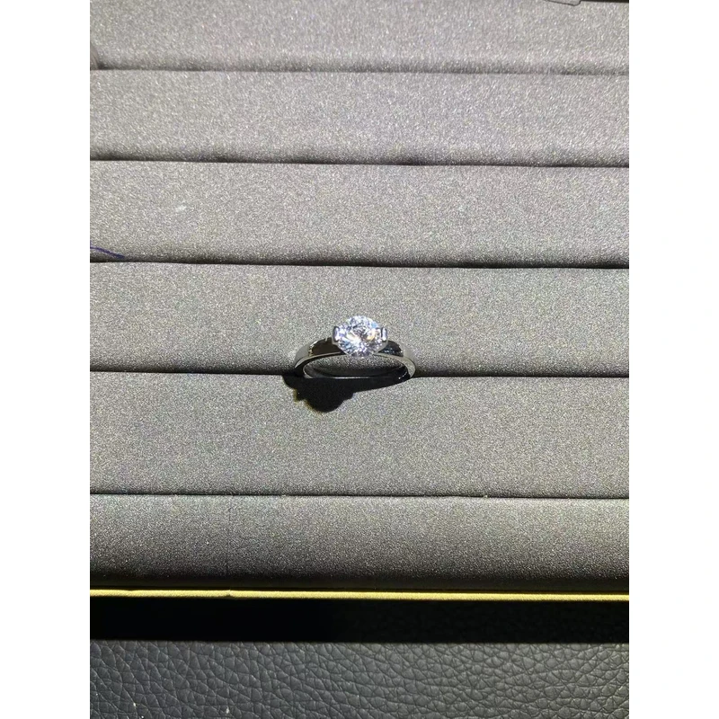 026白色深V元宝戒指多样性发货