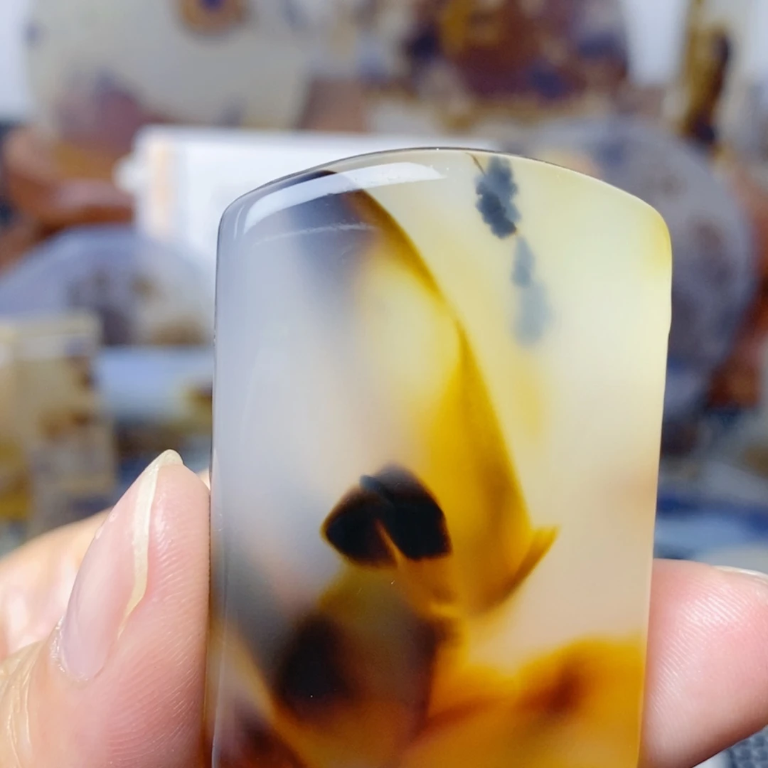 玛瑙/玉髓未镶嵌珠宝奇石