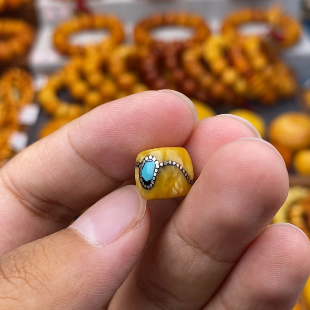 鬼***山琥珀未镶嵌珠宝奇石