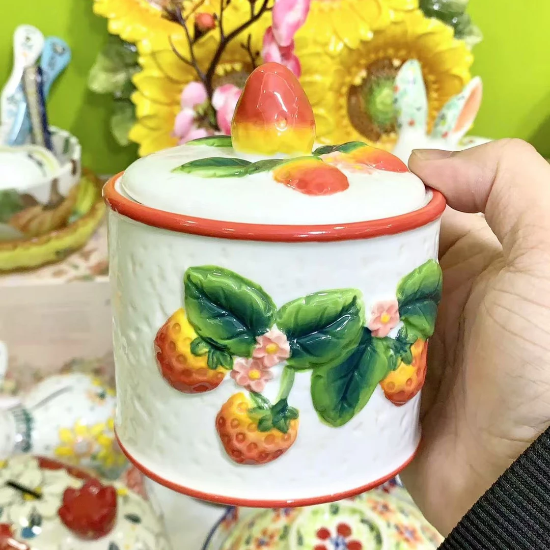 1896手绘浮雕创意草莓储物罐炖盅