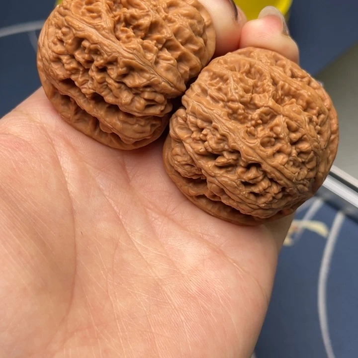 文玩核桃把件粗筋41