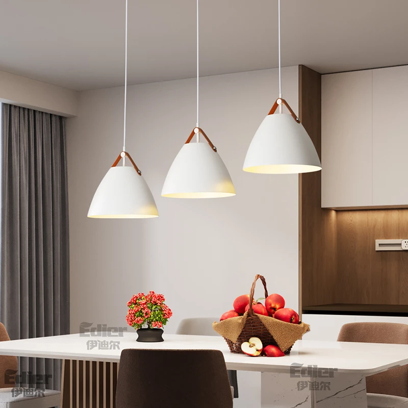 现代简约餐桌餐厅吊灯奶油风三头吧台创意网红卧室床头灯中山灯具