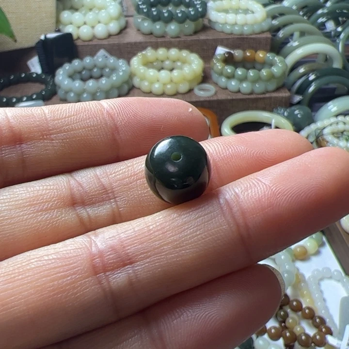 小***杨手链未镶嵌和田玉