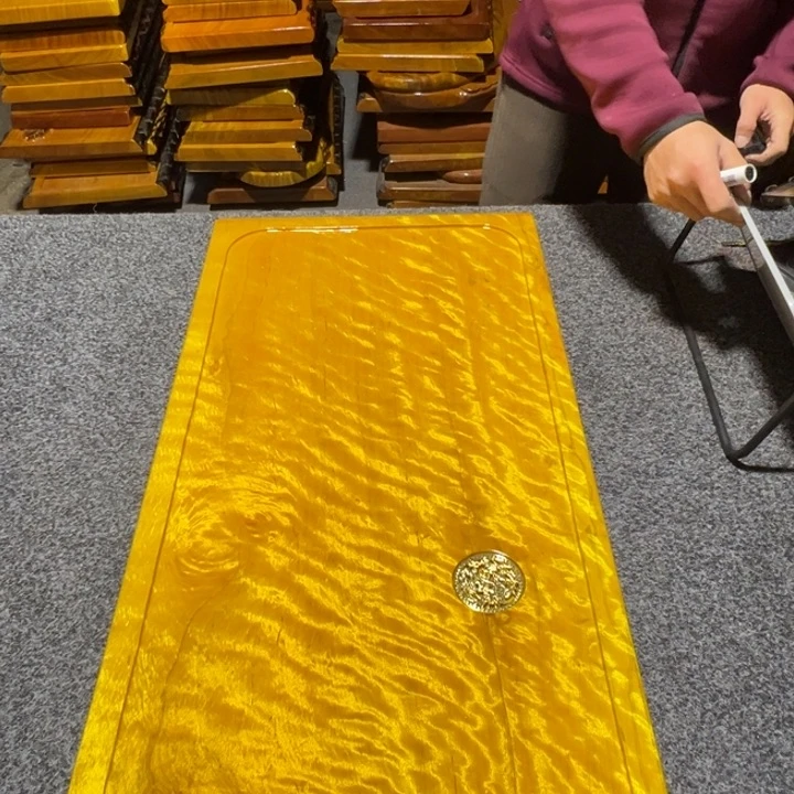 彭***彭楠木实木家具根雕茶盘