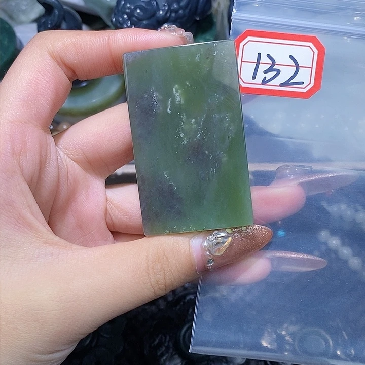 和田玉和田玉边角料随机发未镶嵌