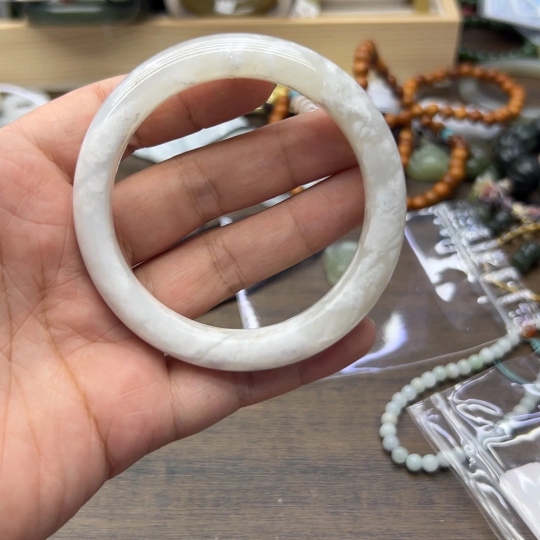 和田玉手镯未镶嵌89