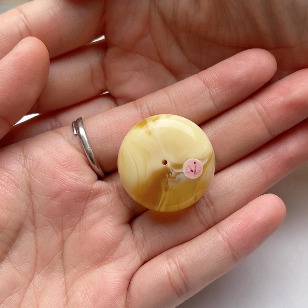 蜜蜡裸石未镶嵌襄****乔蜜蜡扣微瑕梦