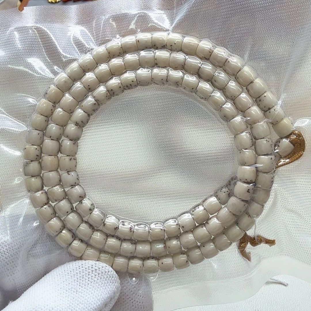 吊坠星月菩提22一物一图冰白石玉河豚6左右108直切