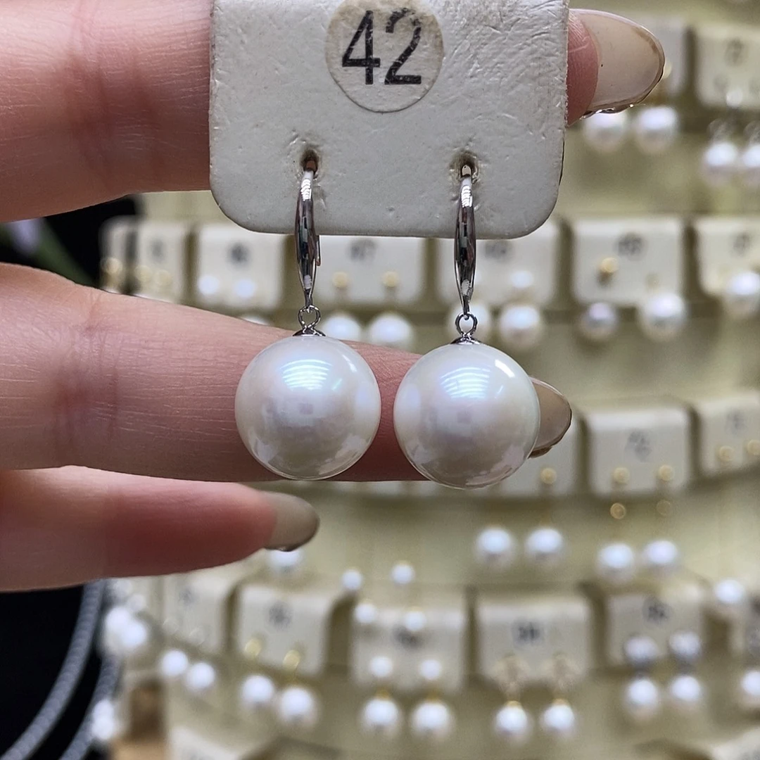 18K金镶嵌耳饰淡水珍珠