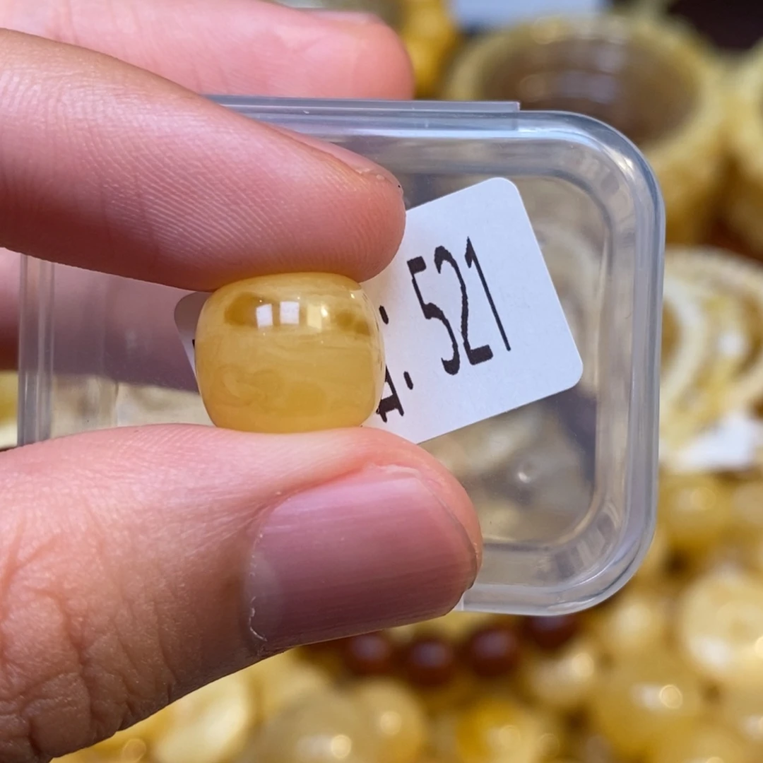 琥珀未镶嵌珠宝奇石521