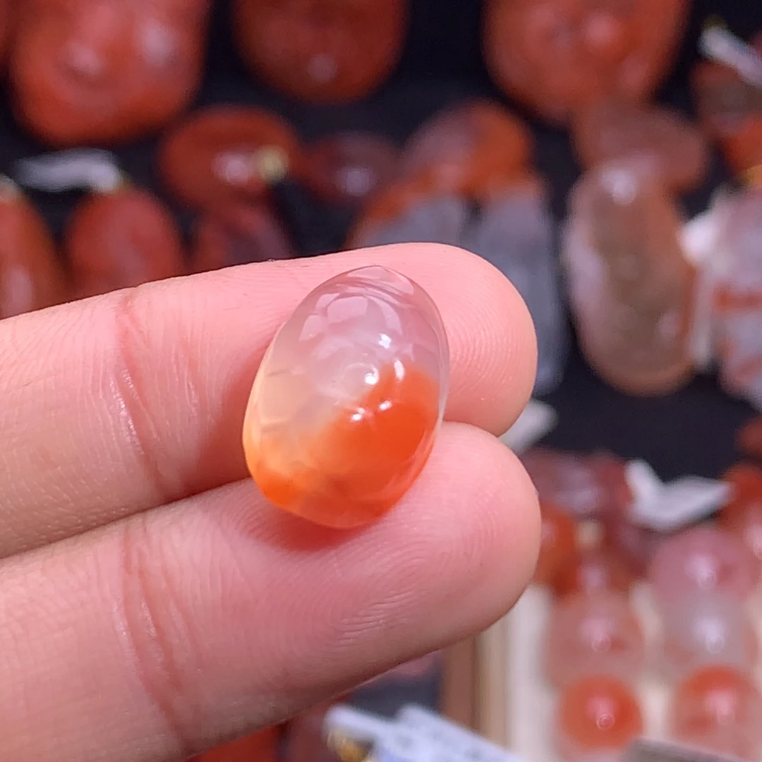 南红玛瑙未镶嵌珠宝半成品富甲1