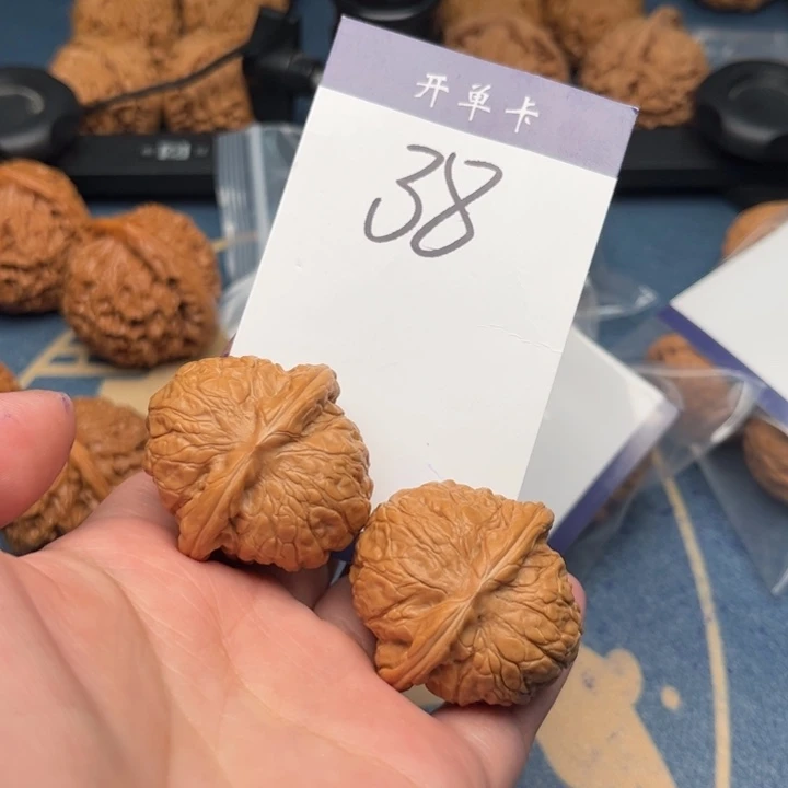 吊坠文玩核桃1*6乾隆磨 37全品 38