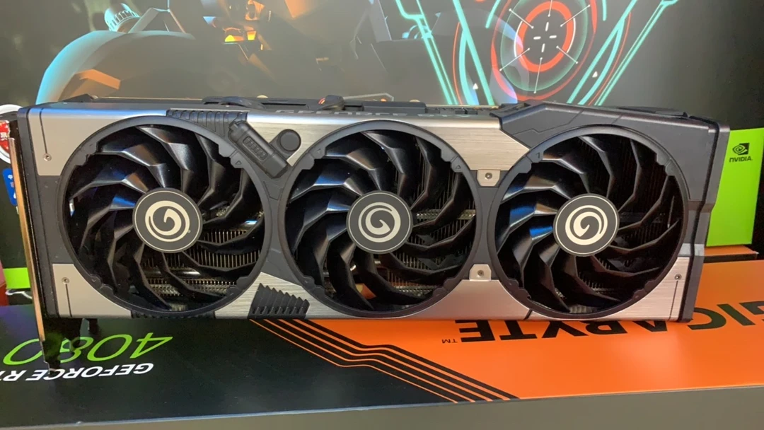 95新  影驰3080 三扇。性能稳定。