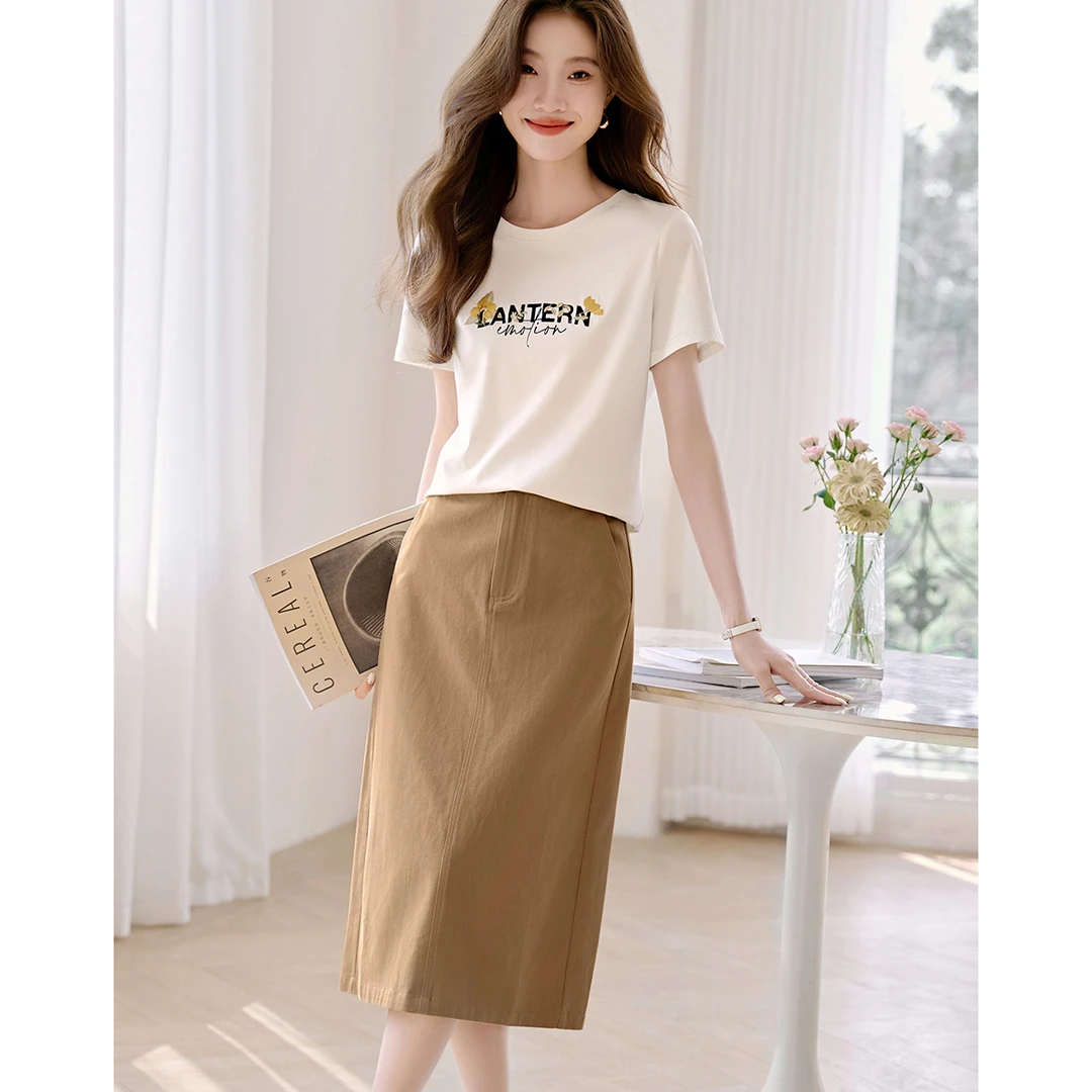 沫晗依美2025夏新款遮肉显瘦时髦百搭通勤气质T恤半裙套装3114