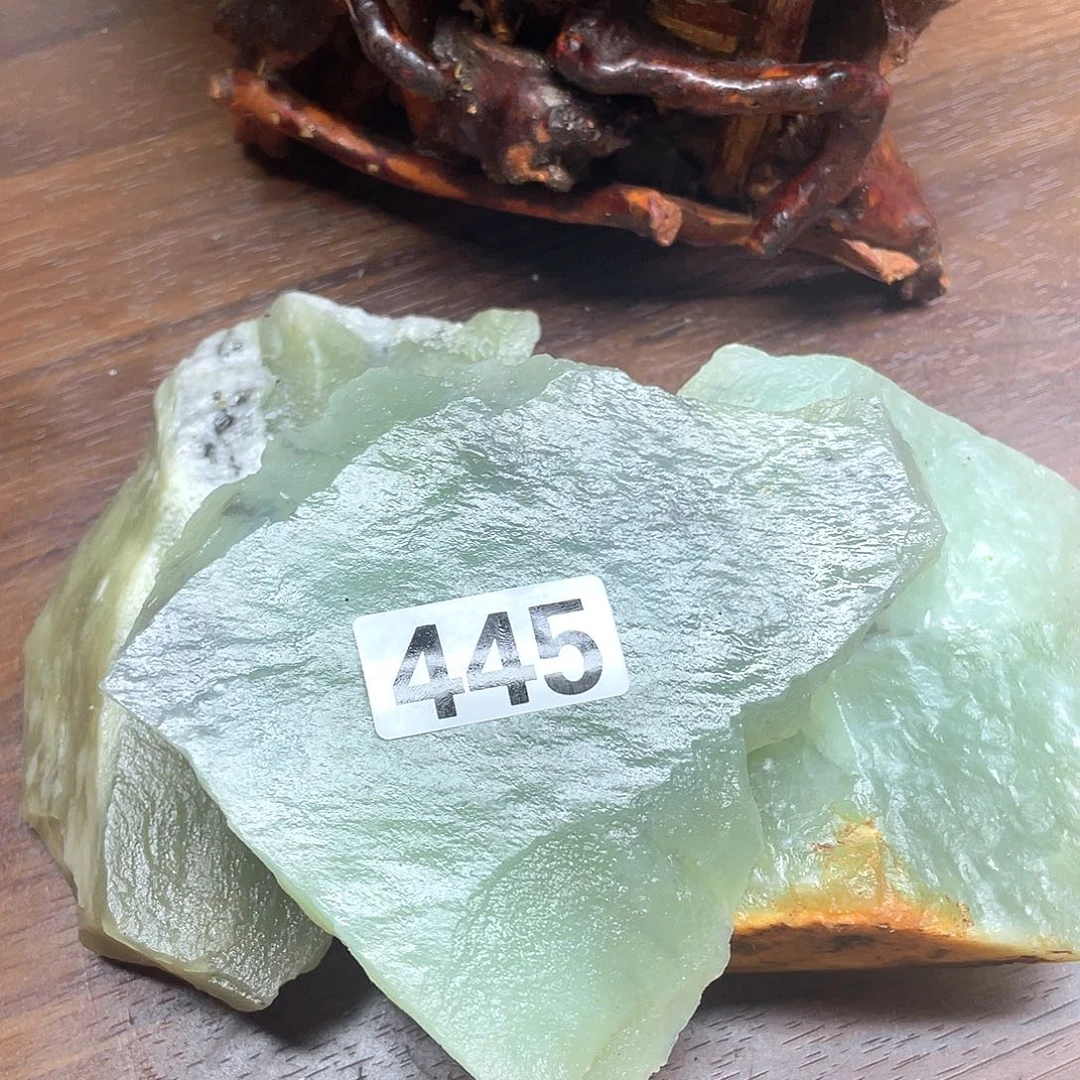 金***岸蛇纹石玉未镶嵌原石