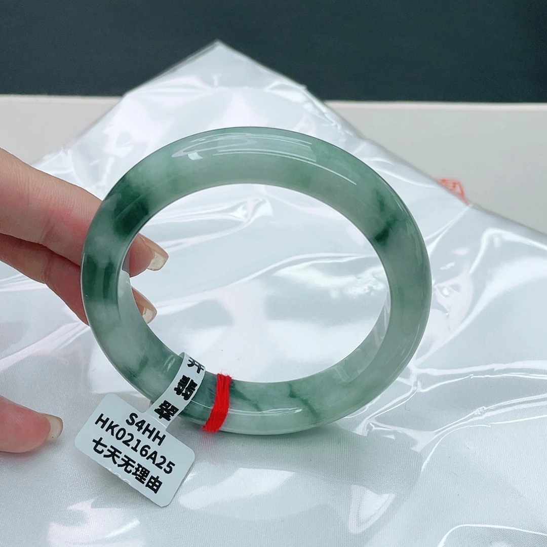 翡翠手镯未镶嵌正57.2