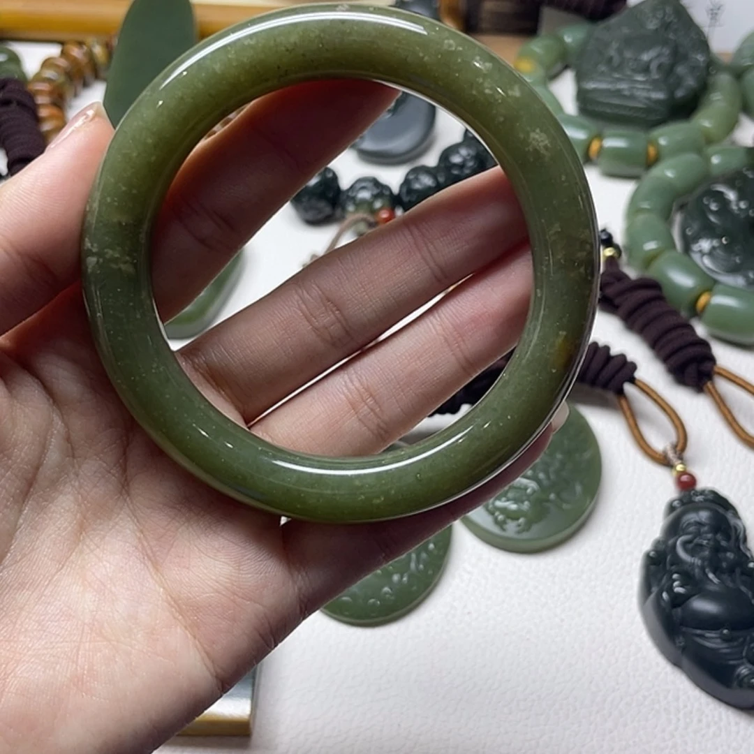 【闪购商品】和田玉手镯未镶嵌缘***定