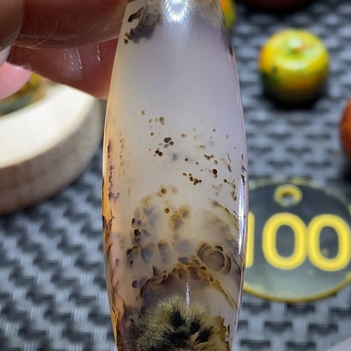 鍾***秀玛瑙/玉髓未镶嵌颈饰