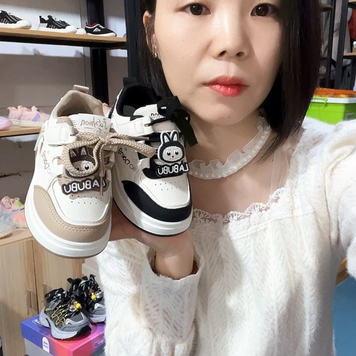 秋款皮面板鞋休闲运动鞋