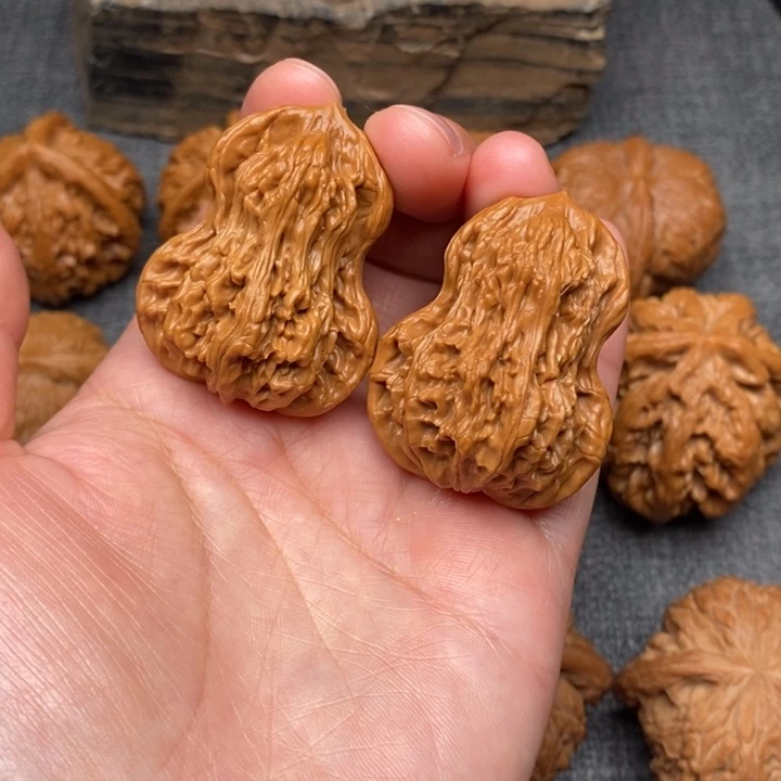 文玩核桃吊坠尺寸33小鸟