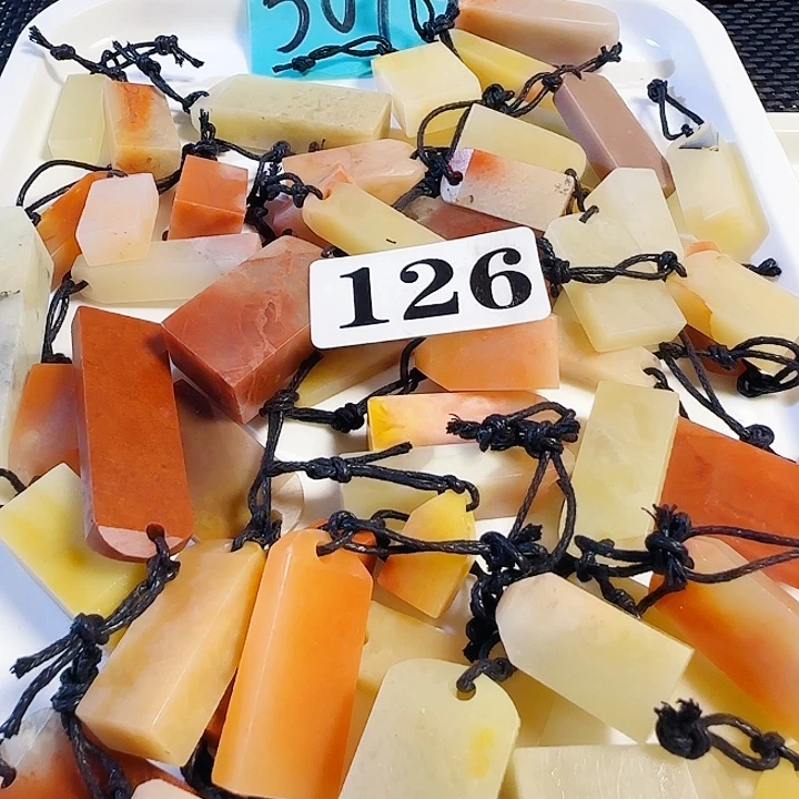 青田石印石老挝石52个扁章尺寸非常小，0.几1.几的公分
