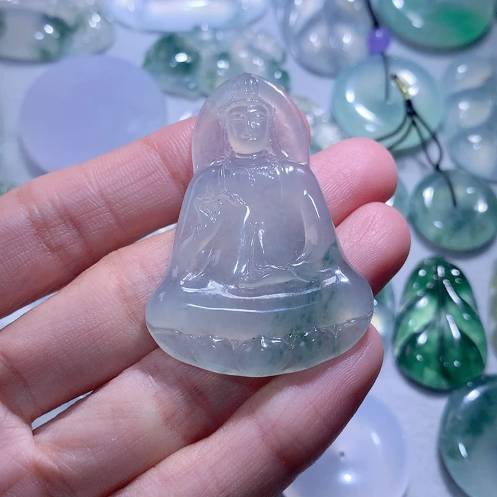 翡翠颈饰未镶嵌观音