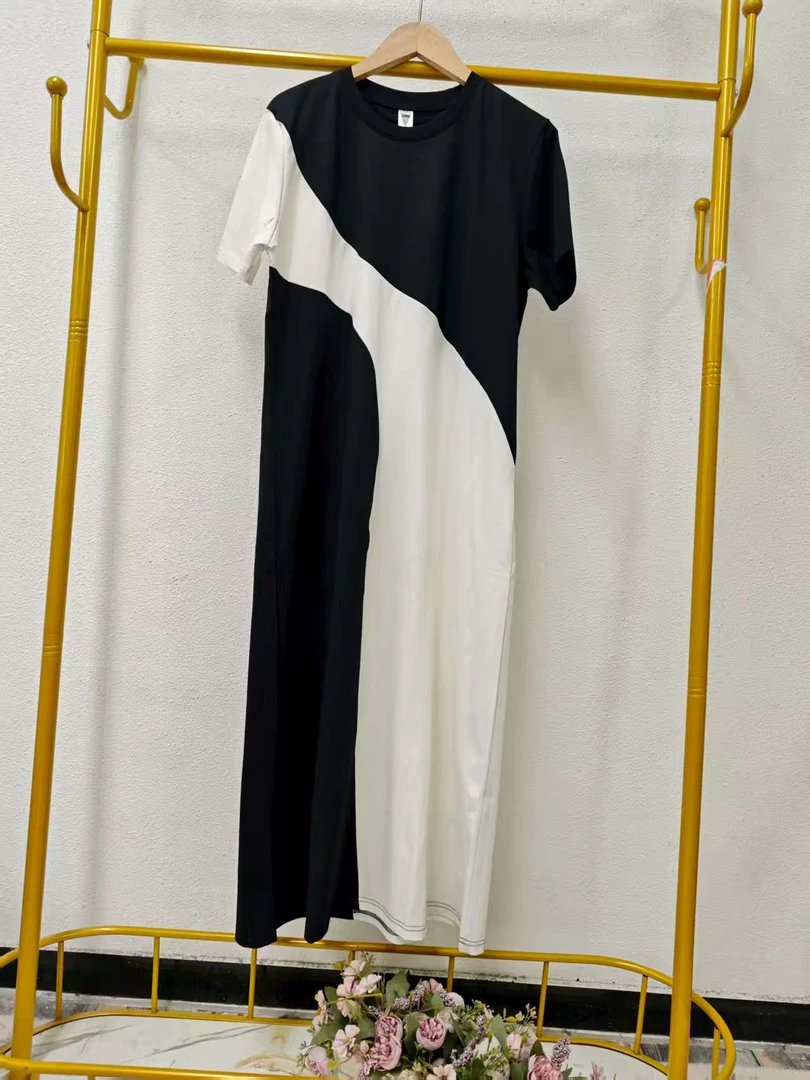 唯琳剪标 7仓F6-2-1558款  32人棉黑白拼接连衣裙