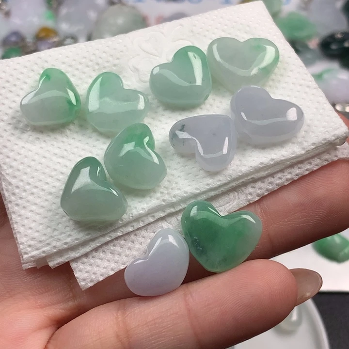 艳***下翡翠未镶嵌项圈翡翠