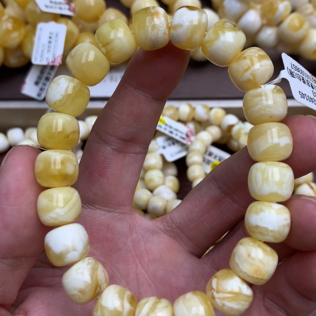 琥珀未镶嵌珠宝奇石11