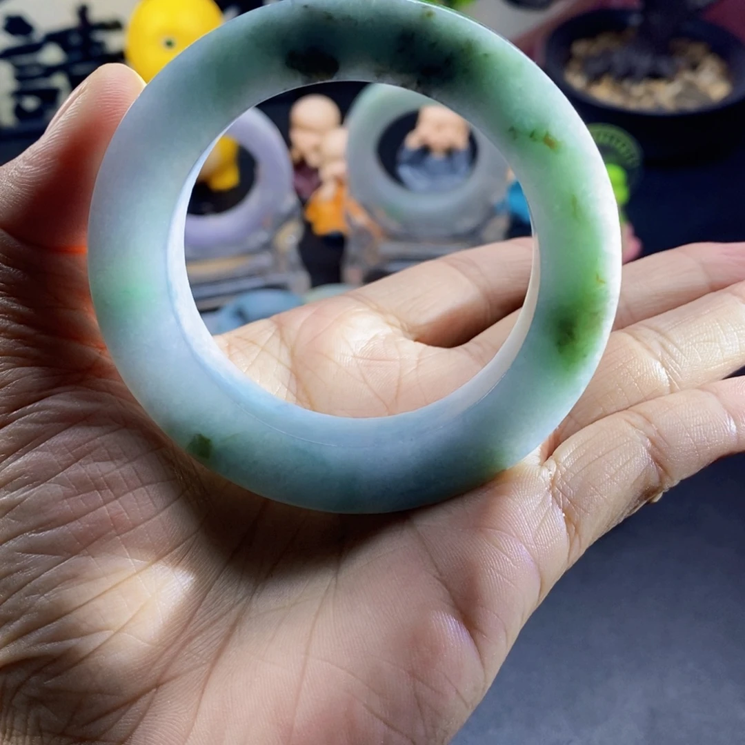 未镶嵌翡翠手镯定制翡翠