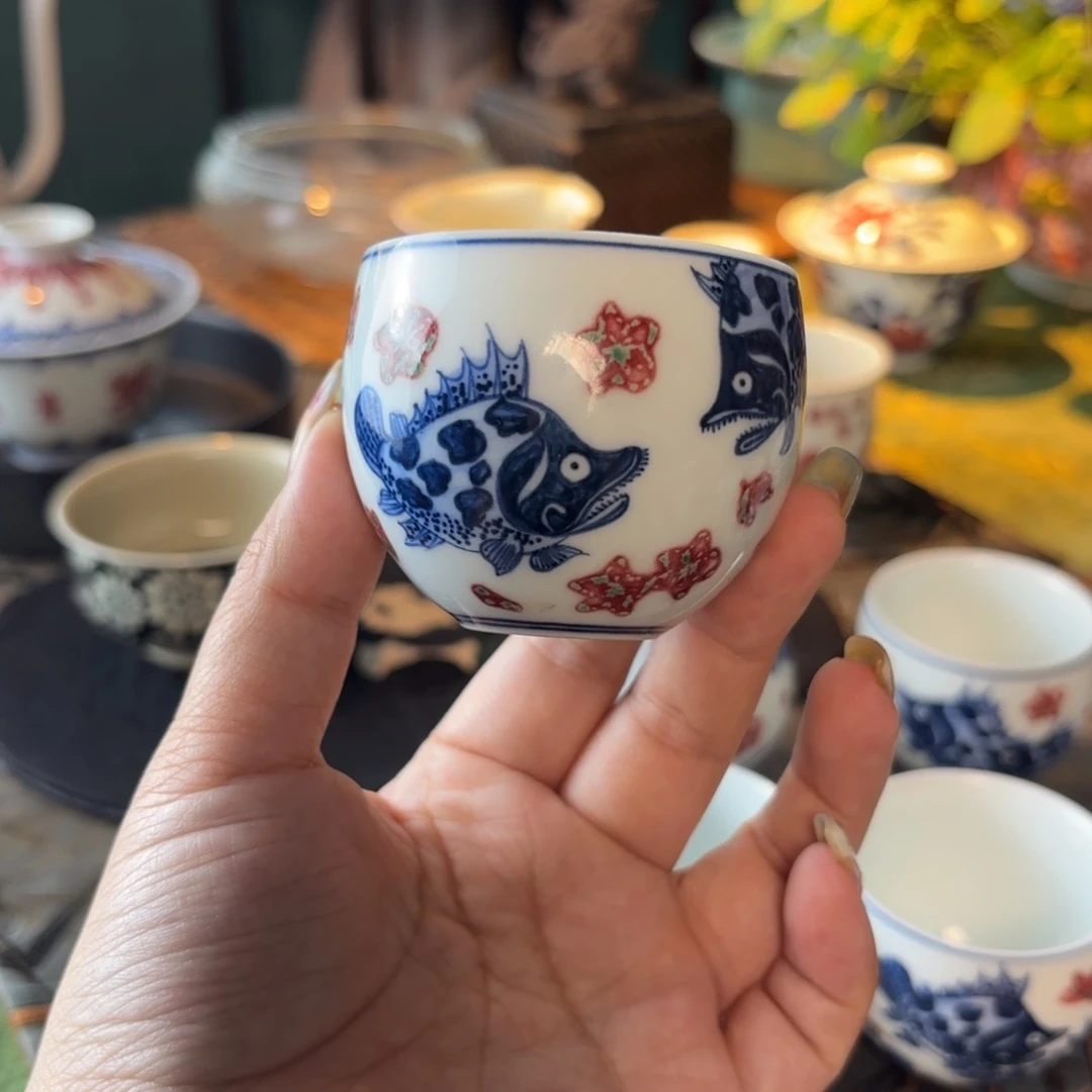 青花釉里红桃花鳜鱼蛋杯