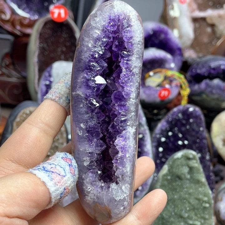 水晶摆件未镶嵌捡漏