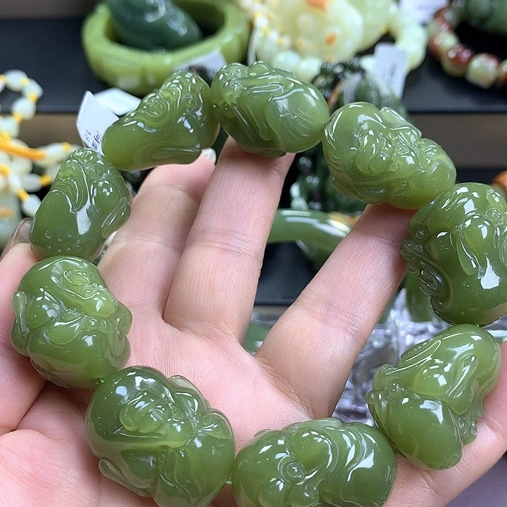 w***j手串未镶嵌透闪石质玉
