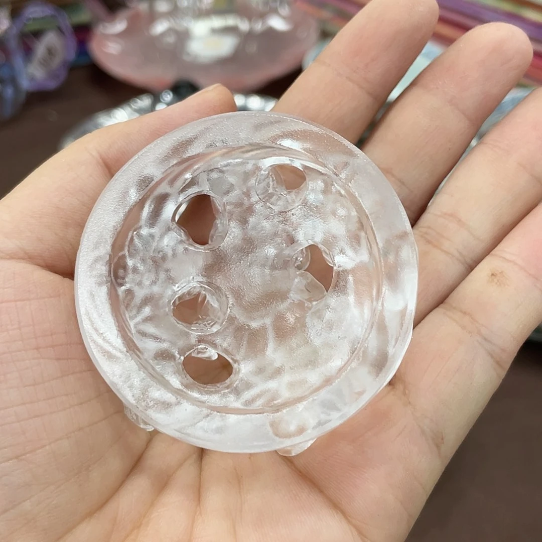 搪瓷杯子里还有好多东西