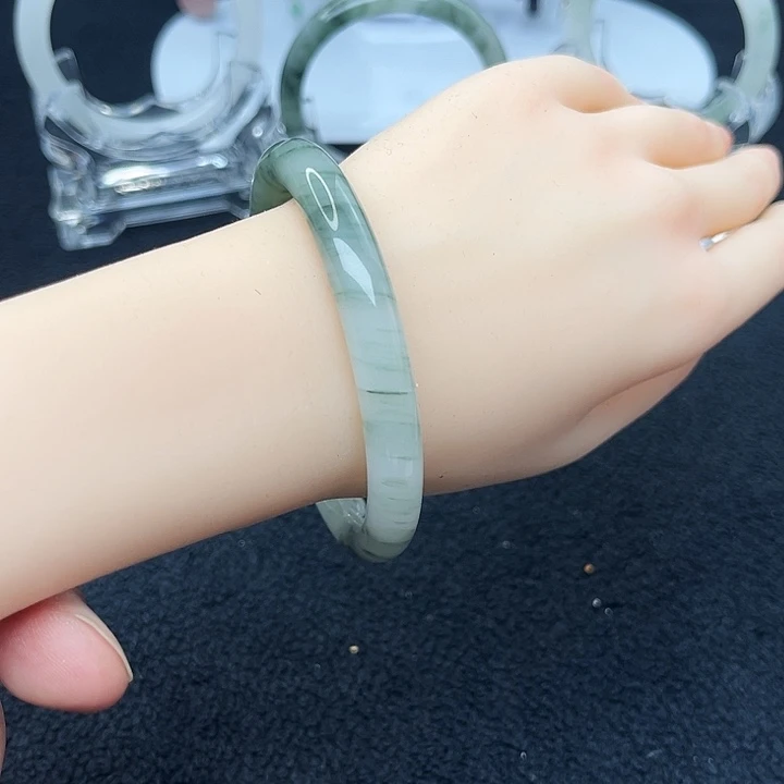 石英质玉未镶嵌手镯527