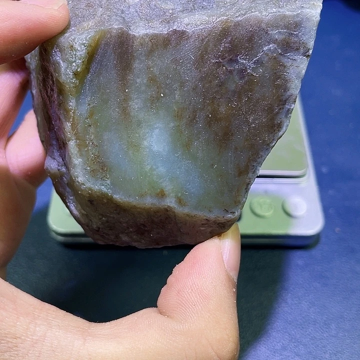 未镶嵌和田玉（糖玉）珠宝半成品