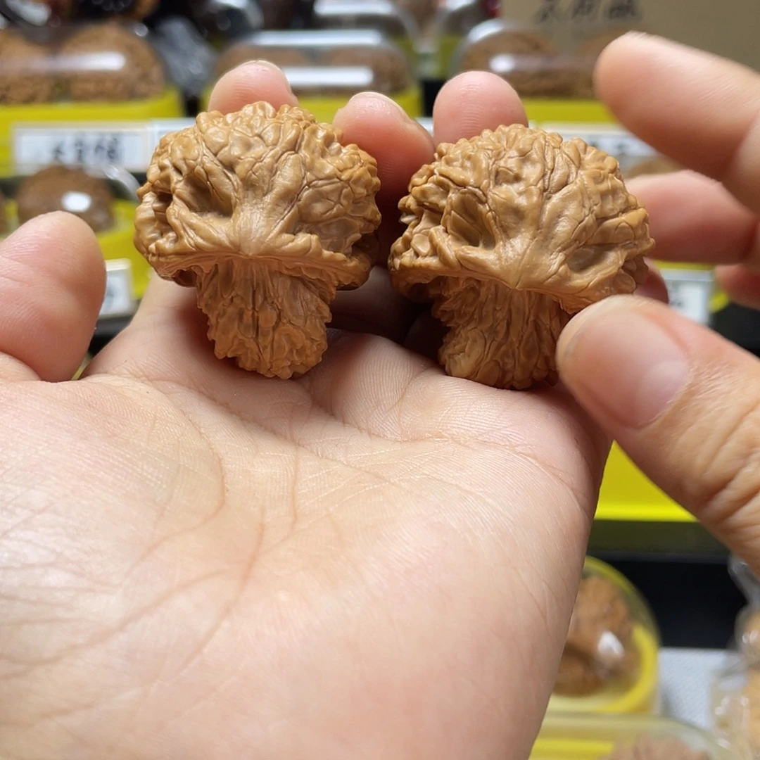 劉***民文玩核桃把件异形蛇