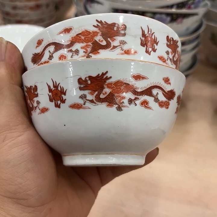 11公分米饭，碗，米饭，碗微瑕，有黑点