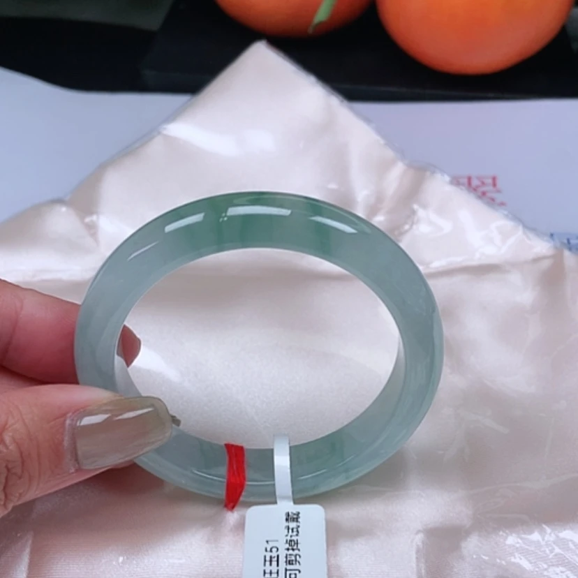 【闪购商品】翡翠手镯未镶嵌铁***心，