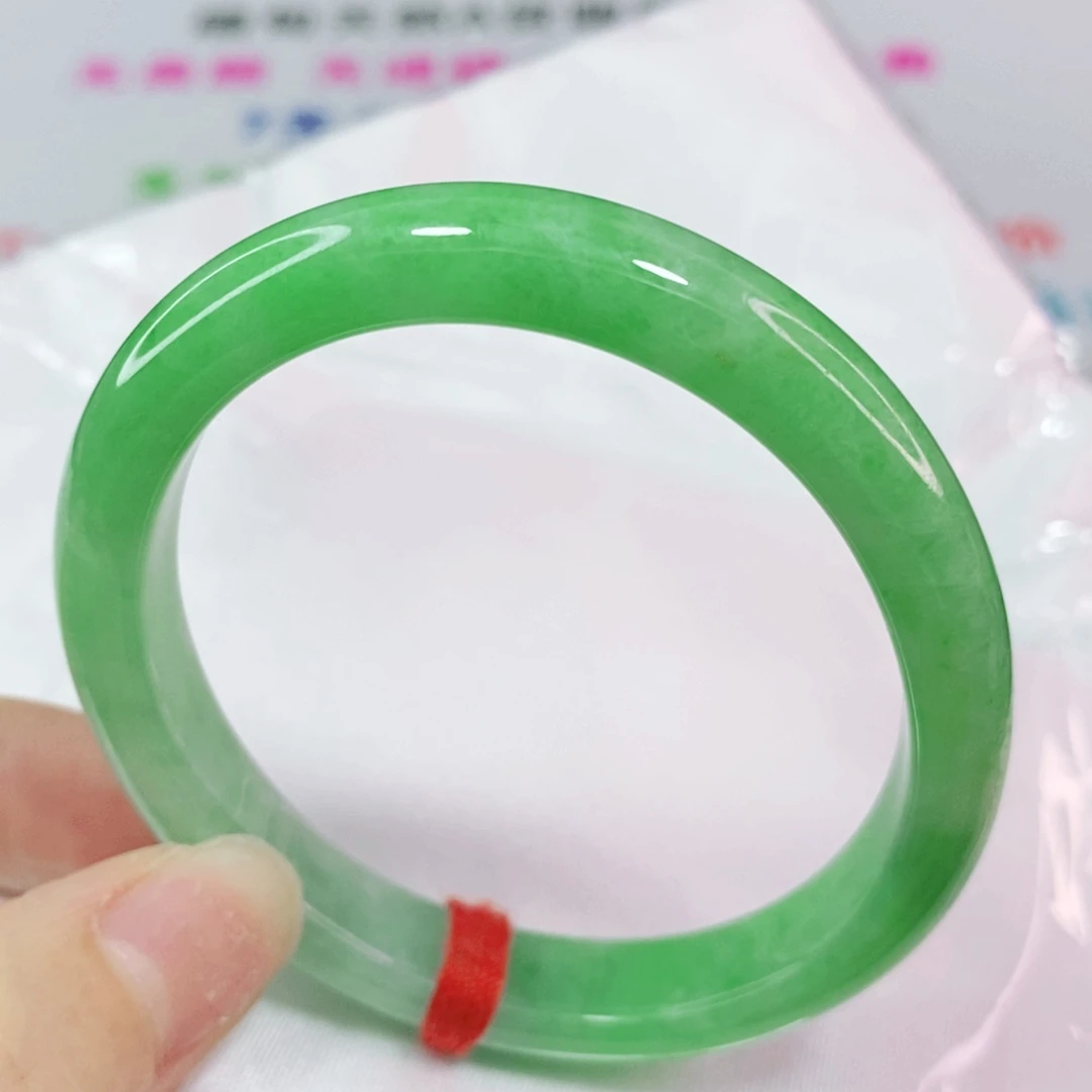 未镶嵌手镯翡翠54.6贵妃