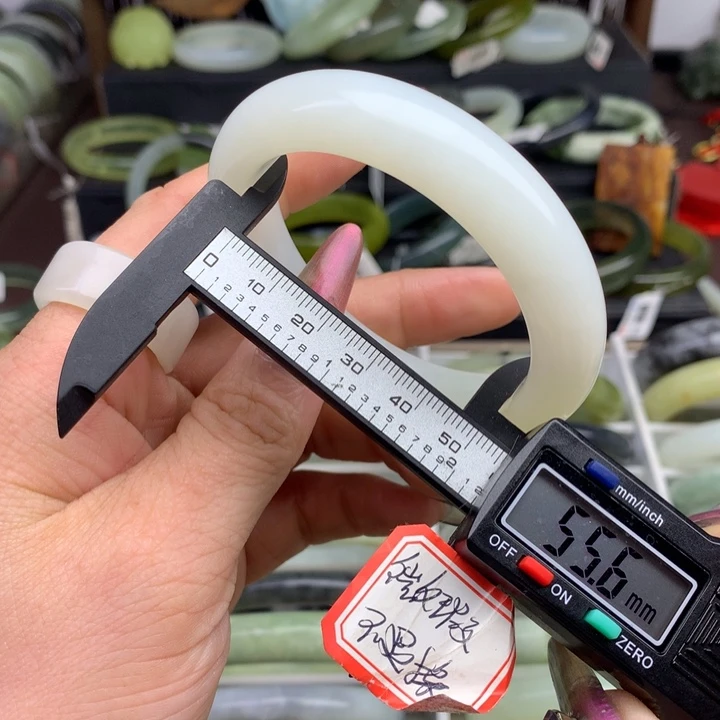 蛇纹石玉手镯未镶嵌649