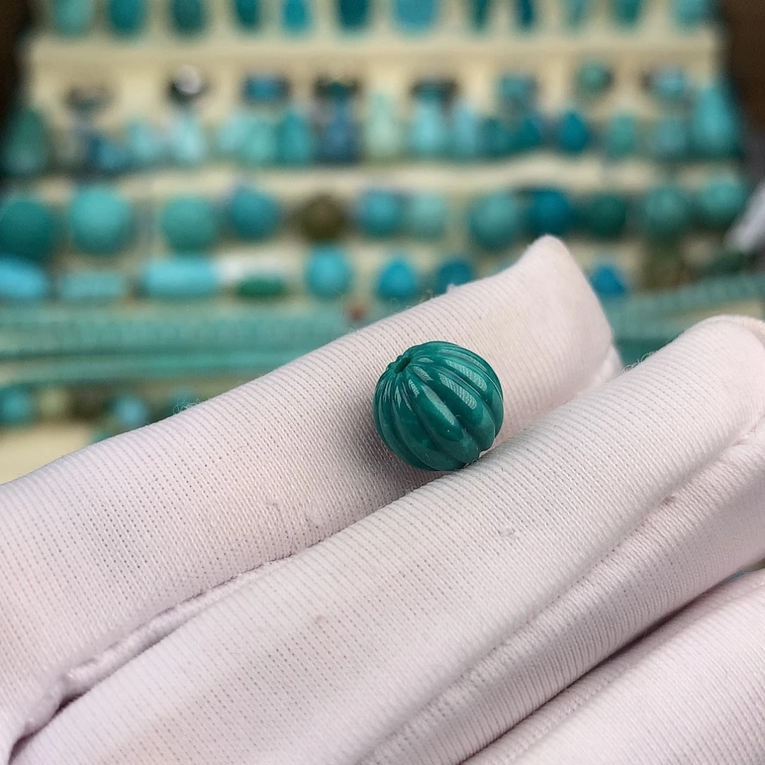 绿松石未镶嵌珠宝奇石9