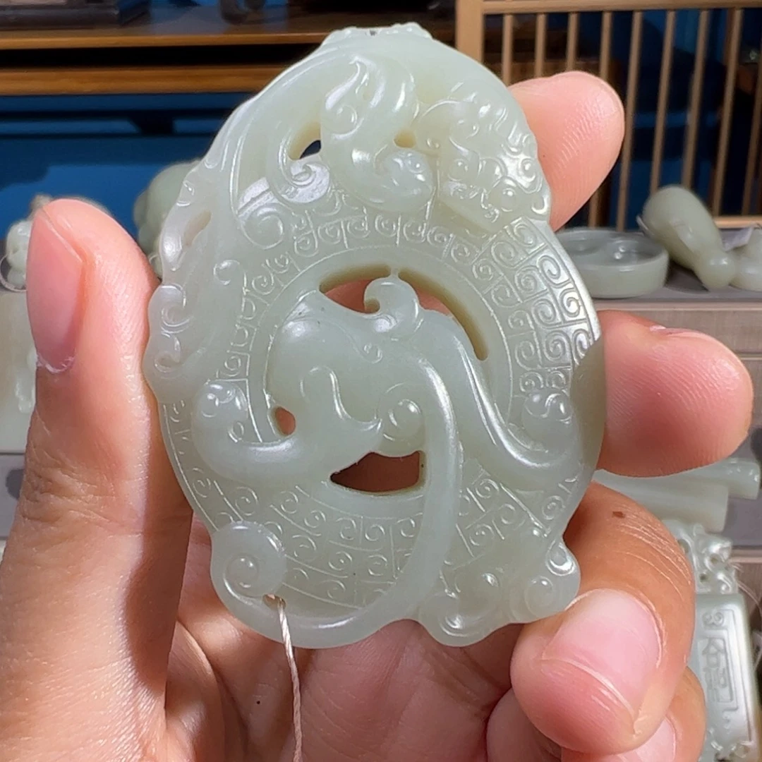 和田玉（糖玉）未镶嵌颈饰