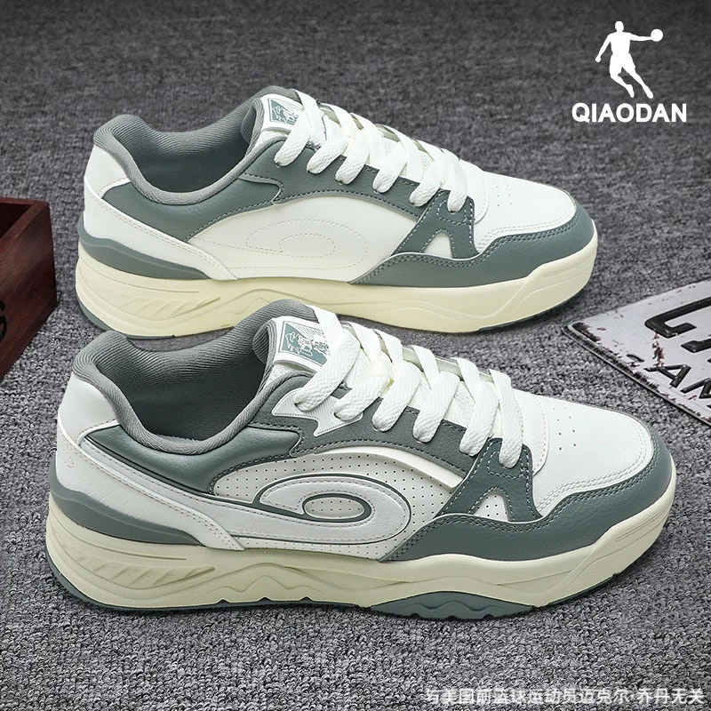 乔丹男鞋低帮新款2025板鞋冬季百搭休闲鞋耐磨运动鞋潮流跑步鞋子