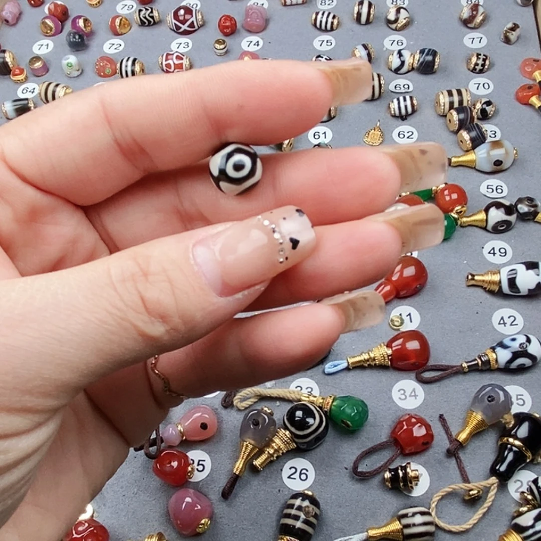 玛瑙/玉髓未镶嵌饰品