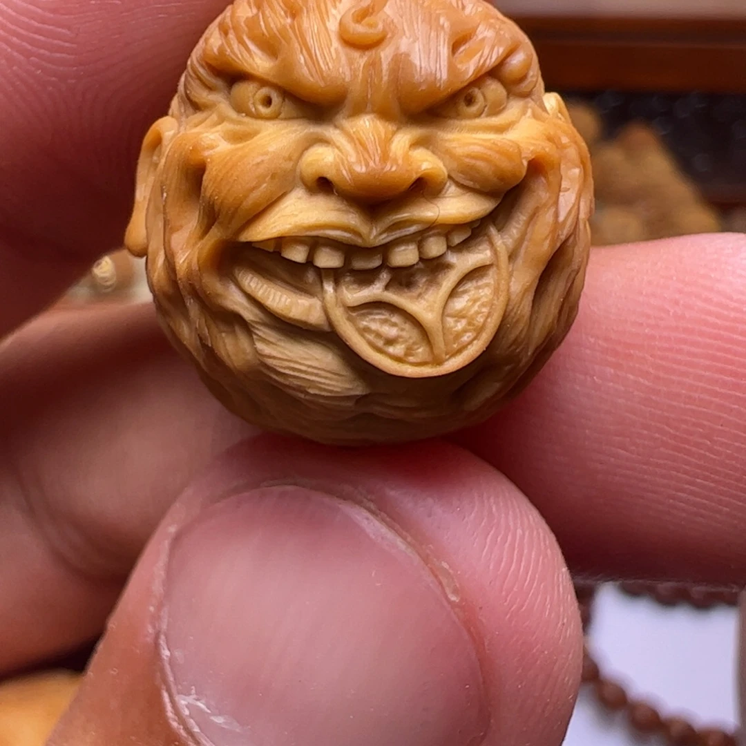 猴头核桃吊坠精修见钱眼开